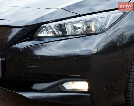 Черный Ниссан Лиф, объемом двигателя 0 л и пробегом 73 тыс. км за 15950 $, фото 35 на Automoto.ua