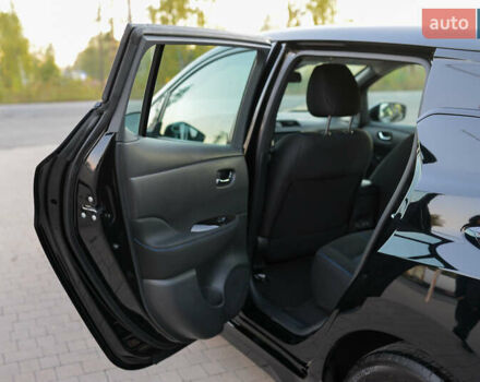 Черный Ниссан Лиф, объемом двигателя 0 л и пробегом 28 тыс. км за 21000 $, фото 38 на Automoto.ua