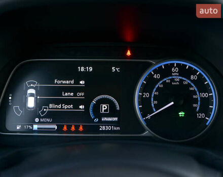 Черный Ниссан Лиф, объемом двигателя 0 л и пробегом 28 тыс. км за 21000 $, фото 34 на Automoto.ua