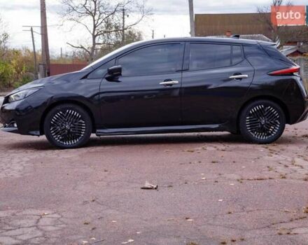 Черный Ниссан Лиф, объемом двигателя 0 л и пробегом 73 тыс. км за 15950 $, фото 17 на Automoto.ua