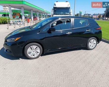 Черный Ниссан Лиф, объемом двигателя 0 л и пробегом 17 тыс. км за 16500 $, фото 1 на Automoto.ua