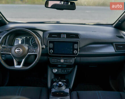 Черный Ниссан Лиф, объемом двигателя 0 л и пробегом 28 тыс. км за 21000 $, фото 41 на Automoto.ua