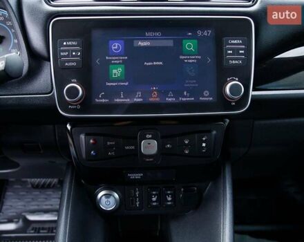 Черный Ниссан Лиф, объемом двигателя 0 л и пробегом 73 тыс. км за 15950 $, фото 59 на Automoto.ua