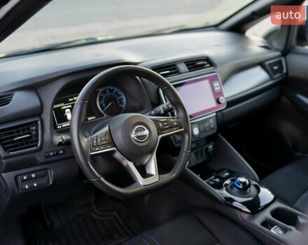 Черный Ниссан Лиф, объемом двигателя 0 л и пробегом 28 тыс. км за 21000 $, фото 27 на Automoto.ua