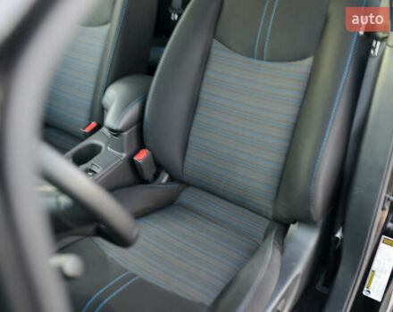 Черный Ниссан Лиф, объемом двигателя 0 л и пробегом 28 тыс. км за 21000 $, фото 25 на Automoto.ua