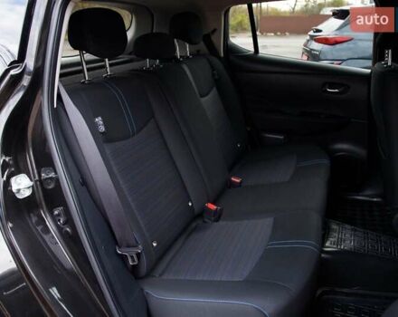 Черный Ниссан Лиф, объемом двигателя 0 л и пробегом 73 тыс. км за 15950 $, фото 68 на Automoto.ua