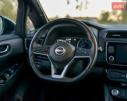 Черный Ниссан Лиф, объемом двигателя 0 л и пробегом 28 тыс. км за 21000 $, фото 43 на Automoto.ua