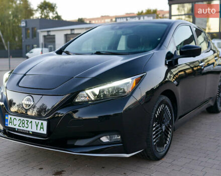 Черный Ниссан Лиф, объемом двигателя 0 л и пробегом 28 тыс. км за 21000 $, фото 2 на Automoto.ua