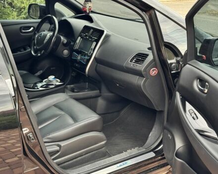 Чорний Ніссан Ліф, об'ємом двигуна 0 л та пробігом 127 тис. км за 7700 $, фото 6 на Automoto.ua