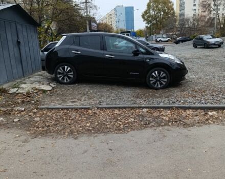 Черный Ниссан Лиф, объемом двигателя 0 л и пробегом 85 тыс. км за 8800 $, фото 9 на Automoto.ua