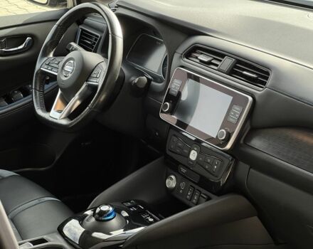 Черный Ниссан Лиф, объемом двигателя 0 л и пробегом 82 тыс. км за 16800 $, фото 20 на Automoto.ua