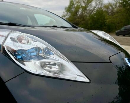 Черный Ниссан Лиф, объемом двигателя 0 л и пробегом 102 тыс. км за 7500 $, фото 7 на Automoto.ua