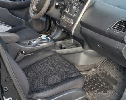 Черный Ниссан Лиф, объемом двигателя 0 л и пробегом 156 тыс. км за 8000 $, фото 15 на Automoto.ua