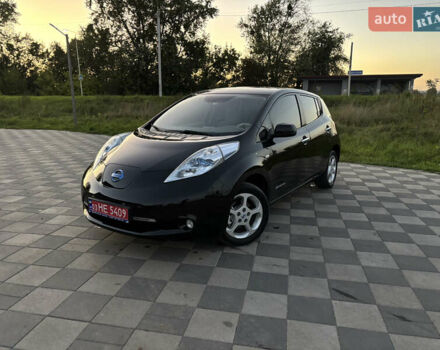 Черный Ниссан Лиф, объемом двигателя 0 л и пробегом 98 тыс. км за 5600 $, фото 1 на Automoto.ua
