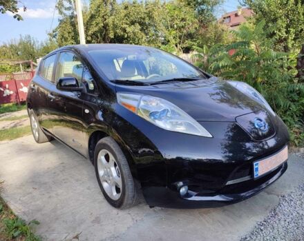 Черный Ниссан Лиф, объемом двигателя 1 л и пробегом 99 тыс. км за 6199 $, фото 1 на Automoto.ua