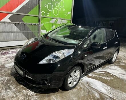 Черный Ниссан Лиф, объемом двигателя 0 л и пробегом 190 тыс. км за 5500 $, фото 1 на Automoto.ua