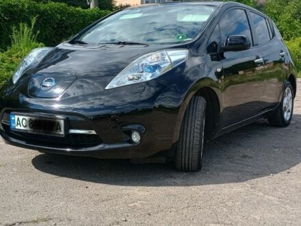 Черный Ниссан Лиф, объемом двигателя 0 л и пробегом 90 тыс. км за 5200 $, фото 1 на Automoto.ua