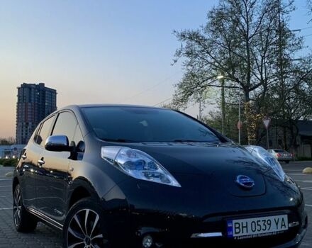 Чорний Ніссан Ліф, об'ємом двигуна 0 л та пробігом 159 тис. км за 6500 $, фото 1 на Automoto.ua