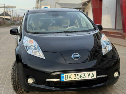 Черный Ниссан Лиф, объемом двигателя 0 л и пробегом 173 тыс. км за 4900 $, фото 1 на Automoto.ua