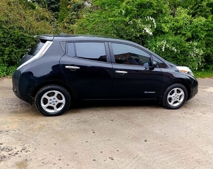 Черный Ниссан Лиф, объемом двигателя 0 л и пробегом 165 тыс. км за 6700 $, фото 1 на Automoto.ua