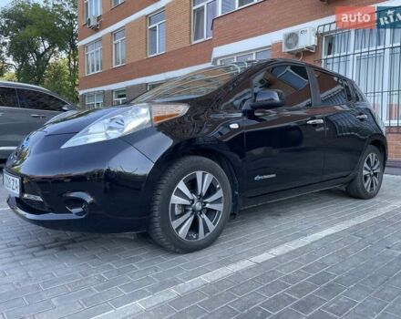 Чорний Ніссан Ліф, об'ємом двигуна 0 л та пробігом 95 тис. км за 7400 $, фото 1 на Automoto.ua