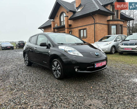 Черный Ниссан Лиф, объемом двигателя 0 л и пробегом 120 тыс. км за 6300 $, фото 1 на Automoto.ua