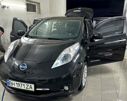 Чорний Ніссан Ліф, об'ємом двигуна 0 л та пробігом 170 тис. км за 10500 $, фото 1 на Automoto.ua