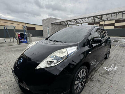 Чорний Ніссан Ліф, об'ємом двигуна 0 л та пробігом 95 тис. км за 7000 $, фото 1 на Automoto.ua