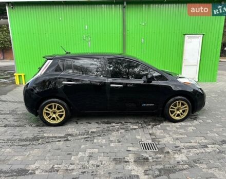 Черный Ниссан Лиф, объемом двигателя 0 л и пробегом 132 тыс. км за 8000 $, фото 1 на Automoto.ua