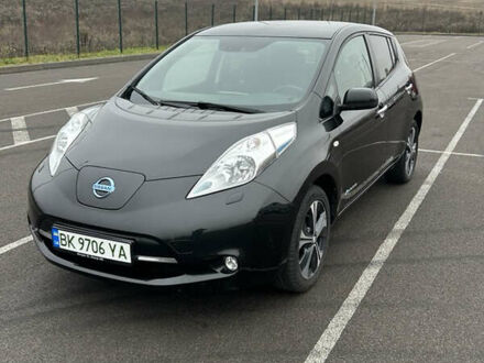 Черный Ниссан Лиф, объемом двигателя 0 л и пробегом 87 тыс. км за 6900 $, фото 1 на Automoto.ua