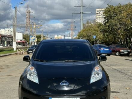 Ніссан Ліф 2016 у Одесі на Automoto.ua Чорний Ніссан Ліф, об'ємом двигуна 0 л та пробігом 107 тис. км за 7500 $, фото 1 на Automoto.ua