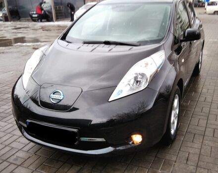 Черный Ниссан Лиф, объемом двигателя 0 л и пробегом 54 тыс. км за 10000 $, фото 1 на Automoto.ua