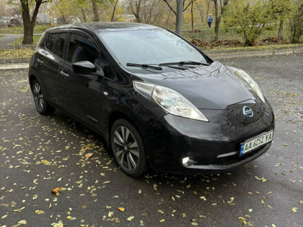 Черный Ниссан Лиф, объемом двигателя 0 л и пробегом 134 тыс. км за 7400 $, фото 1 на Automoto.ua