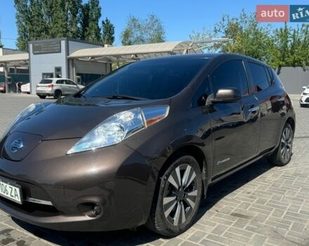 Черный Ниссан Лиф, объемом двигателя 0 л и пробегом 260 тыс. км за 5500 $, фото 1 на Automoto.ua