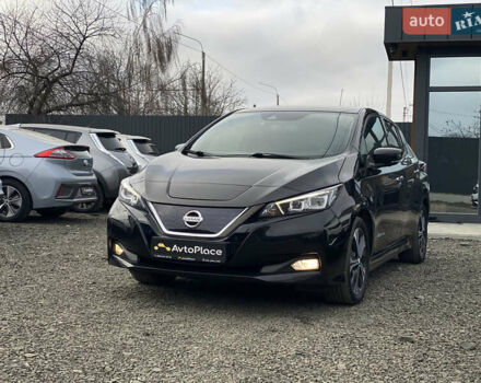 Черный Ниссан Лиф, объемом двигателя 0 л и пробегом 133 тыс. км за 12500 $, фото 1 на Automoto.ua