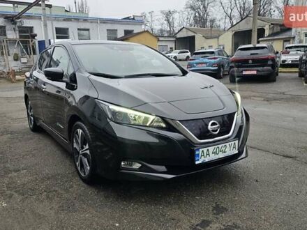 Черный Ниссан Лиф, объемом двигателя 0 л и пробегом 129 тыс. км за 11200 $, фото 1 на Automoto.ua