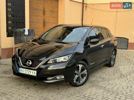Чорний Ніссан Ліф, об'ємом двигуна 0 л та пробігом 130 тис. км за 11200 $, фото 1 на Automoto.ua