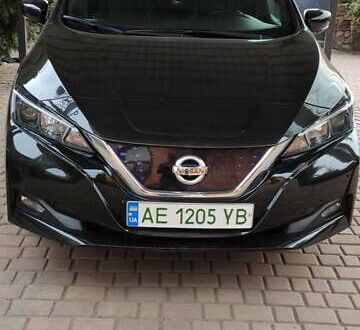 Черный Ниссан Лиф, объемом двигателя 0 л и пробегом 90 тыс. км за 12100 $, фото 1 на Automoto.ua