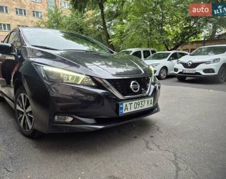 Черный Ниссан Лиф, объемом двигателя 0 л и пробегом 100 тыс. км за 12000 $, фото 1 на Automoto.ua