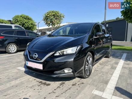 Черный Ниссан Лиф, объемом двигателя 0 л и пробегом 112 тыс. км за 12000 $, фото 1 на Automoto.ua