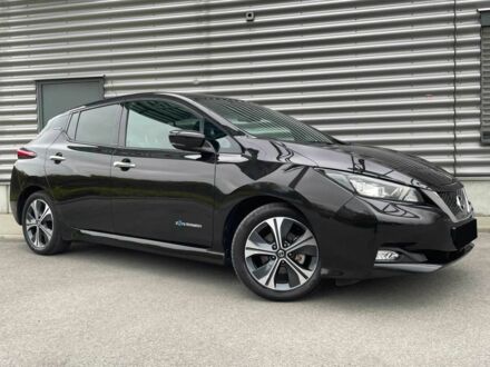 Черный Ниссан Лиф, объемом двигателя 0 л и пробегом 34 тыс. км за 6700 $, фото 1 на Automoto.ua