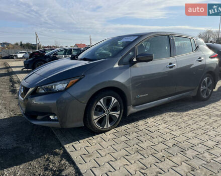 Черный Ниссан Лиф, объемом двигателя 0 л и пробегом 234 тыс. км за 11000 $, фото 1 на Automoto.ua