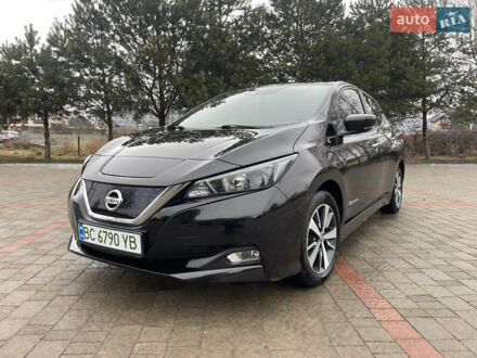 Черный Ниссан Лиф, объемом двигателя 0 л и пробегом 115 тыс. км за 12000 $, фото 1 на Automoto.ua