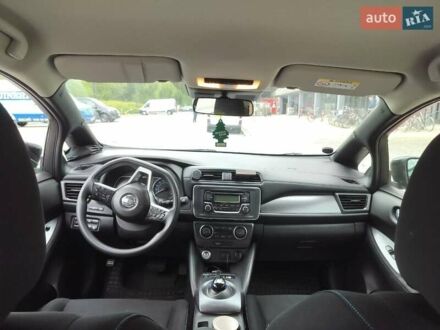 Чорний Ніссан Ліф, об'ємом двигуна 0 л та пробігом 56 тис. км за 14750 $, фото 1 на Automoto.ua