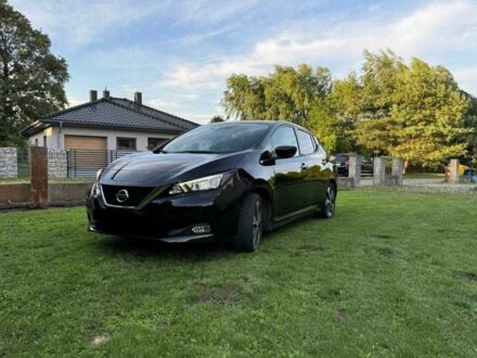 Черный Ниссан Лиф, объемом двигателя 0 л и пробегом 47 тыс. км за 9100 $, фото 1 на Automoto.ua