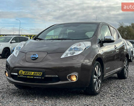 Коричневий Ніссан Ліф, об'ємом двигуна 0 л та пробігом 156 тис. км за 7999 $, фото 2 на Automoto.ua