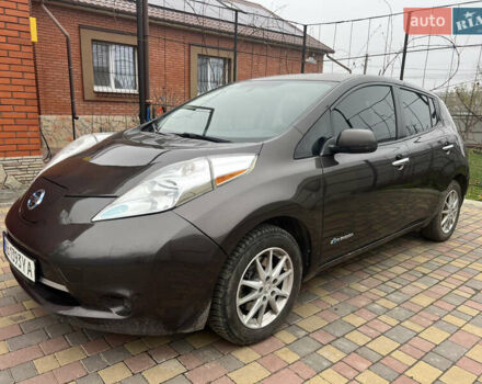 Коричневий Ніссан Ліф, об'ємом двигуна 0 л та пробігом 185 тис. км за 6500 $, фото 1 на Automoto.ua