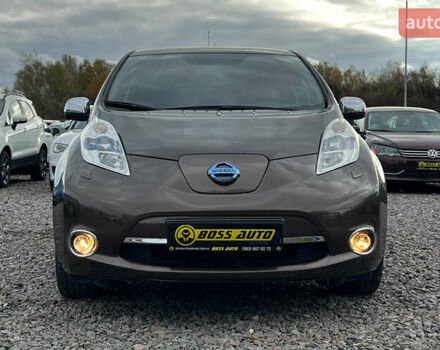 Коричневий Ніссан Ліф, об'ємом двигуна 0 л та пробігом 156 тис. км за 7999 $, фото 1 на Automoto.ua