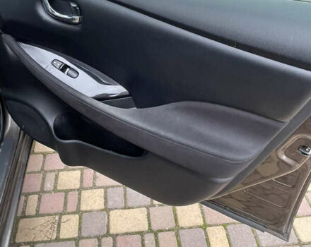 Коричневый Ниссан Лиф, объемом двигателя 0 л и пробегом 141 тыс. км за 9200 $, фото 22 на Automoto.ua