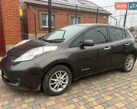 Коричневий Ніссан Ліф, об'ємом двигуна 0 л та пробігом 185 тис. км за 6500 $, фото 2 на Automoto.ua